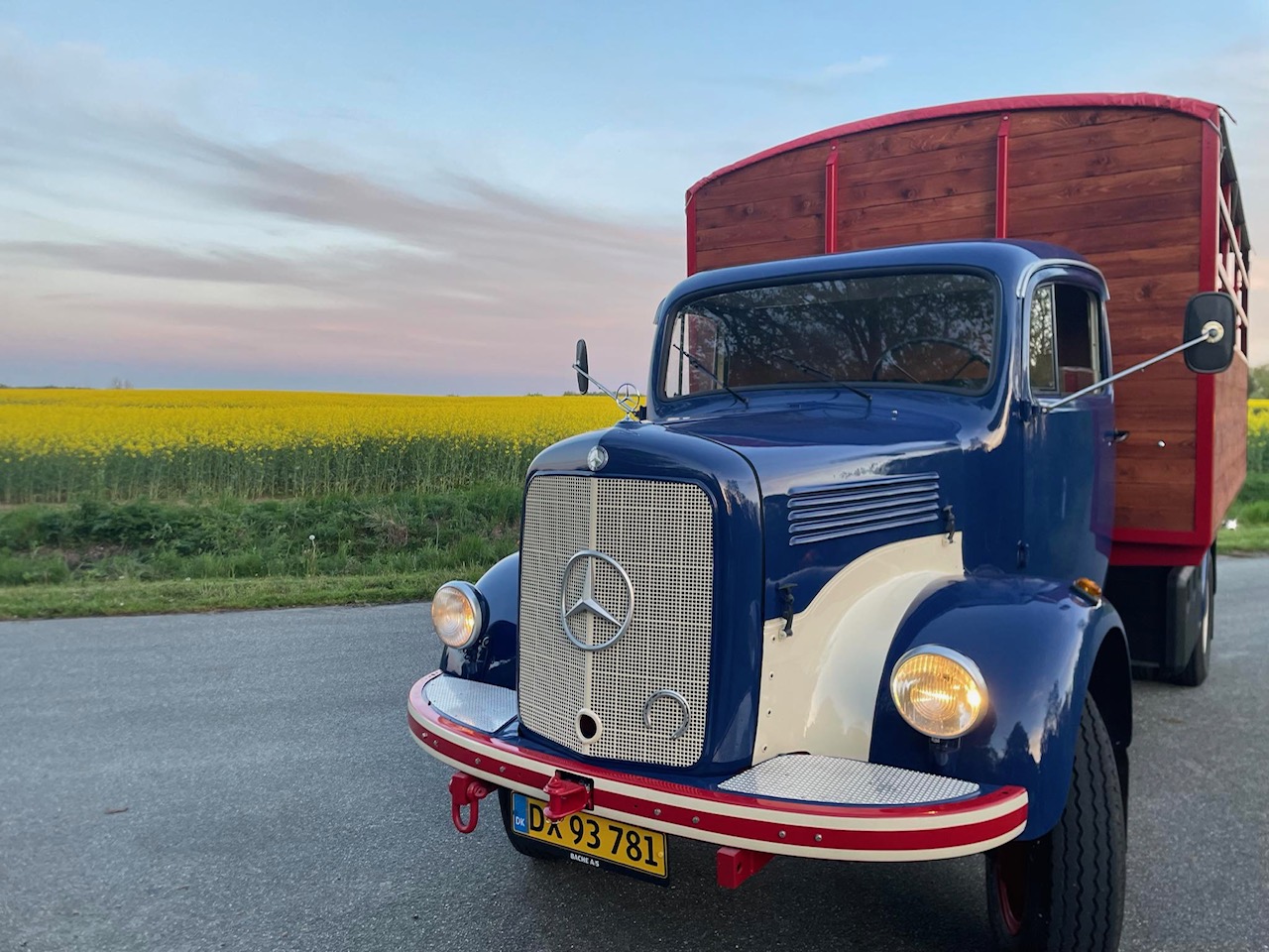 Mercedes L312 udvendig